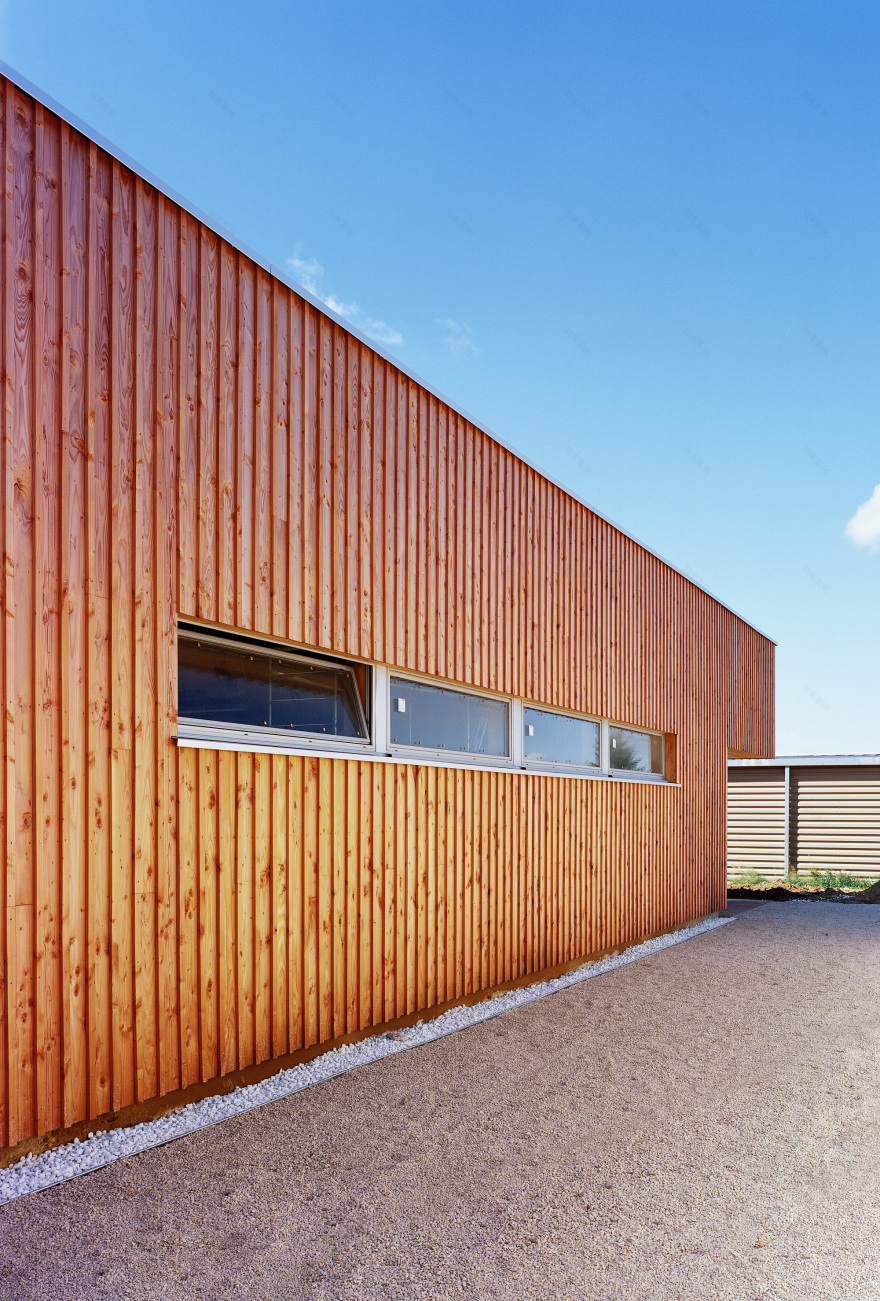 Sonzay’s Sports Dojo / Bauchet de La Bouvrie Architects-20