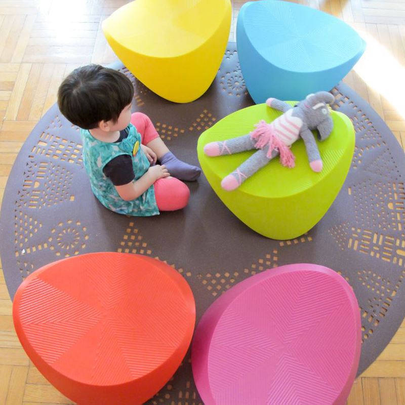 Kalon Studios儿童房安全家具设计-32