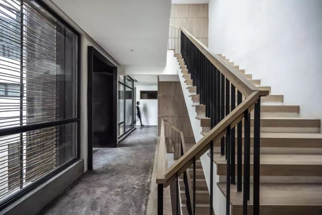 谢柯 | 自由生长的空间诗人-80