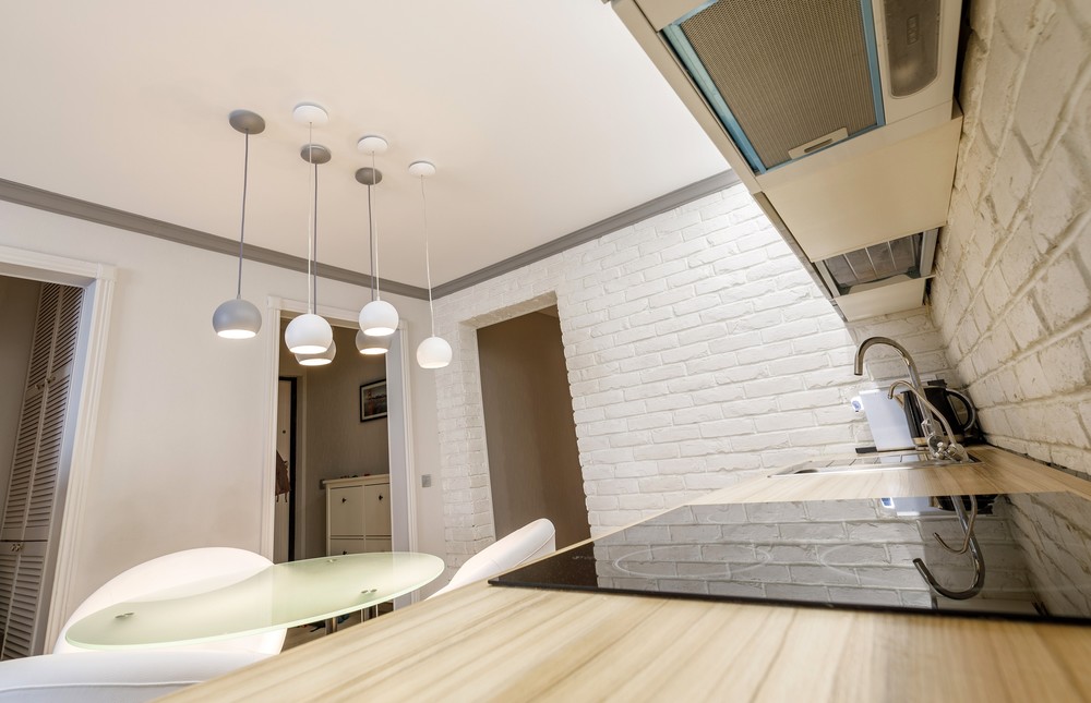 现代简约小厨房与客厅一体空间设计-22