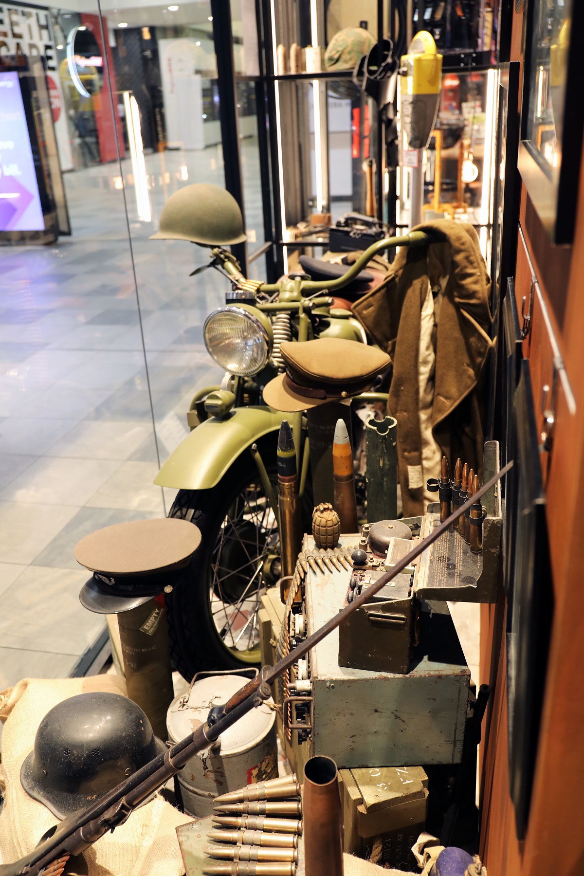 《T 和 Z 酒吧及棚屋必需品》-12