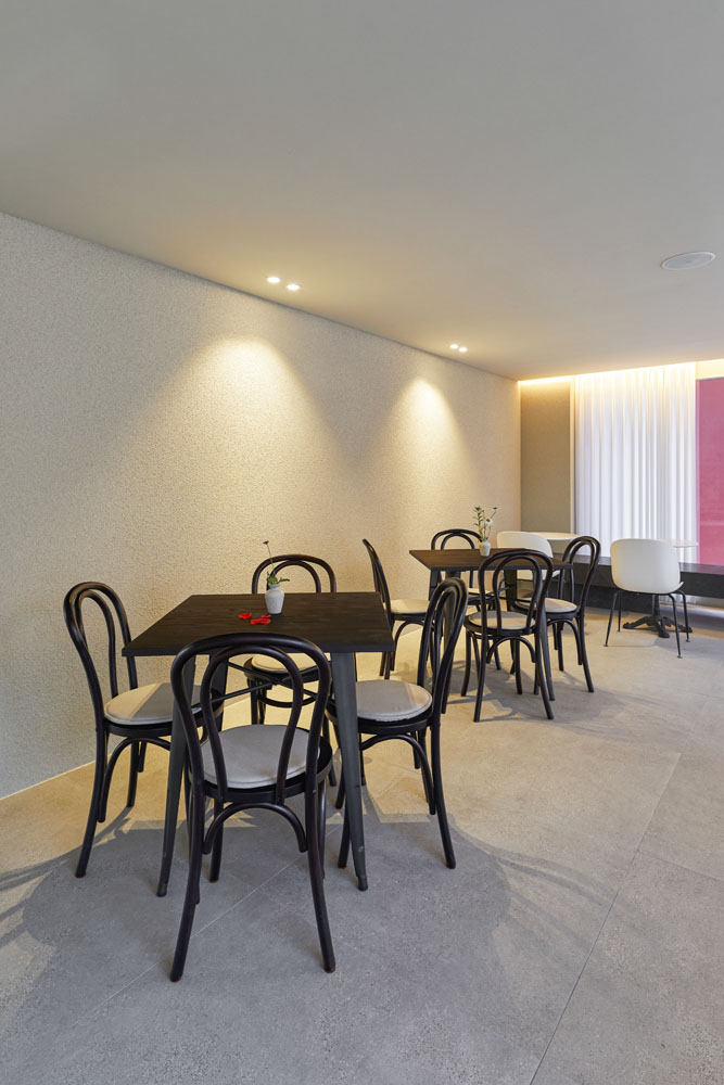 简约现代风 40 平咖啡厅，打造舒适空间-10