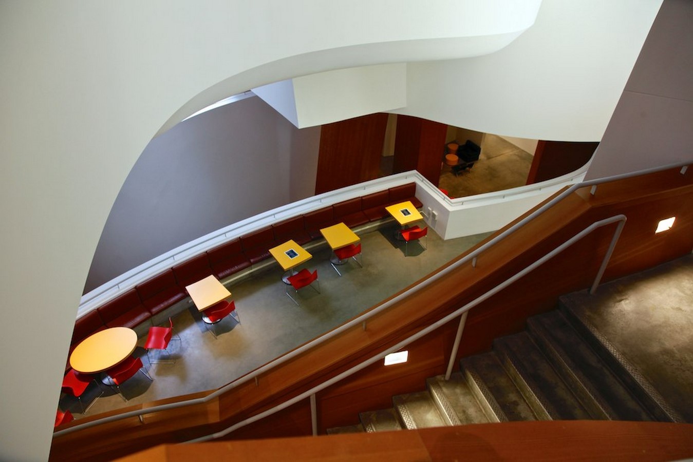 Frank Gehry- 15 Iconic Projects - RTF | Rethinking The Future-23