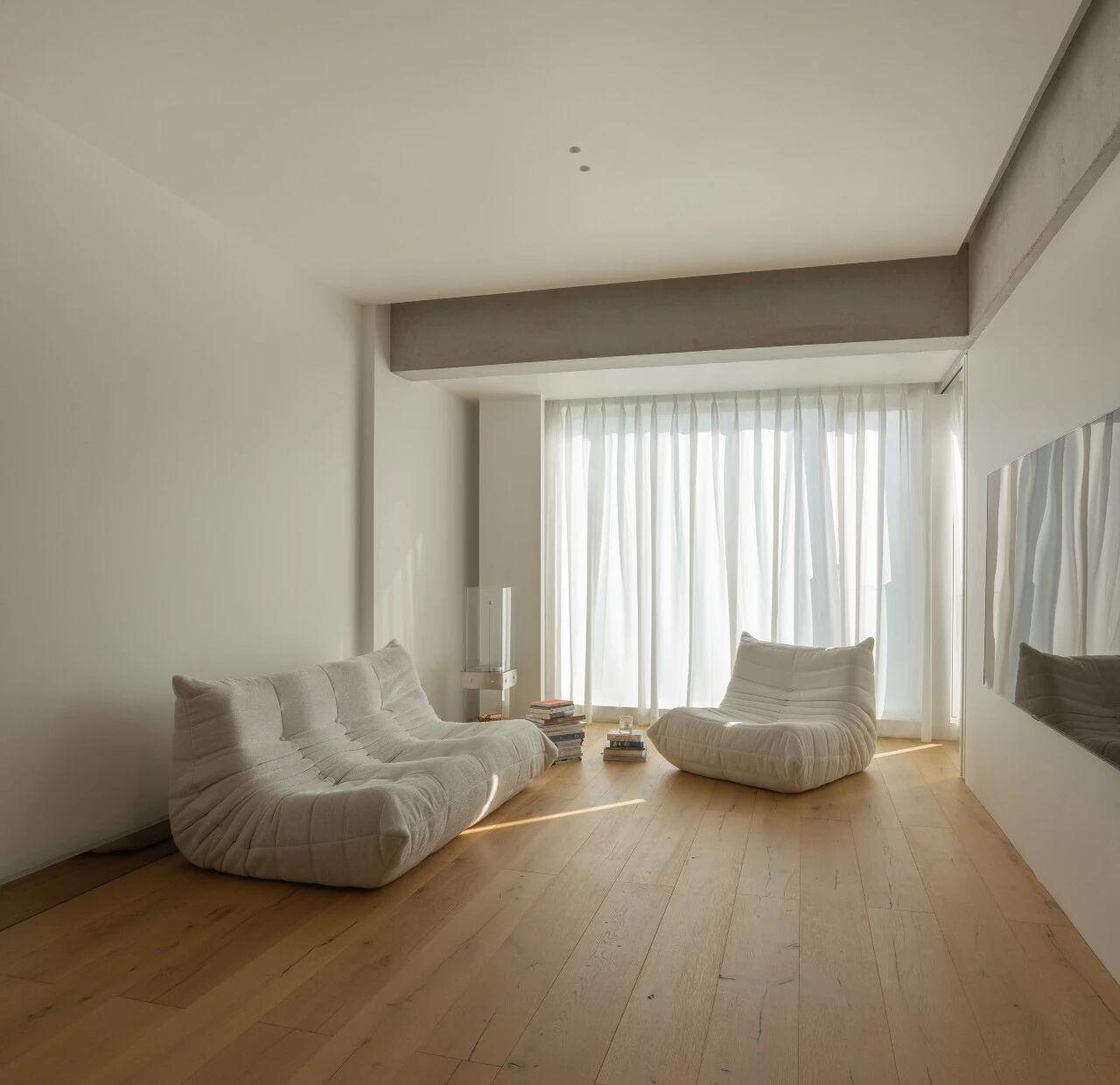 福建00后设计师为业主打造72㎡一人居极简私宅丨中国龙岩丨向内建立-12