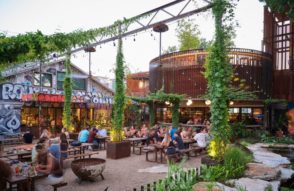 Cosmic仓库咖啡厅及酒吧丨美国奥斯汀丨Clayton Korte-12