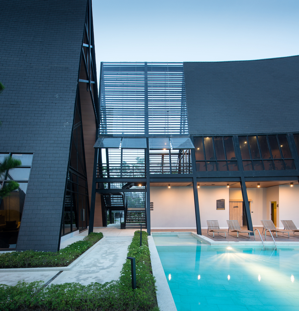 曼谷大道 Clubhouse，三角形的有机建筑美学-26