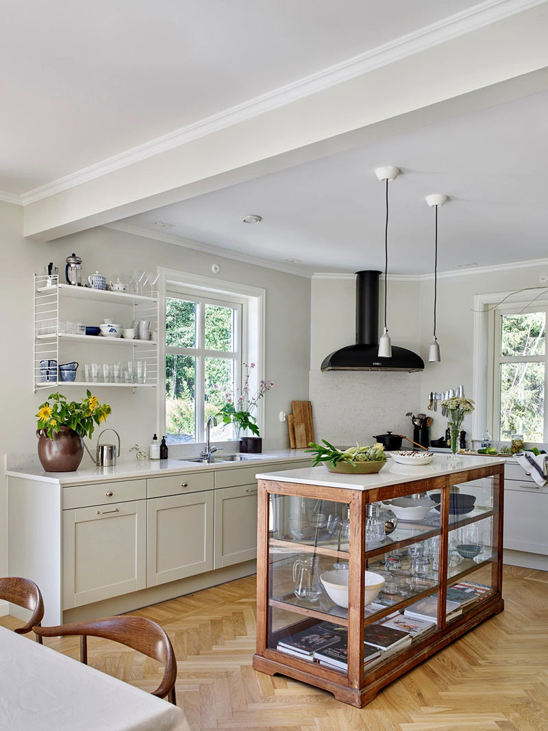 瑞典传统风格湖畔美墅设计欣赏-9