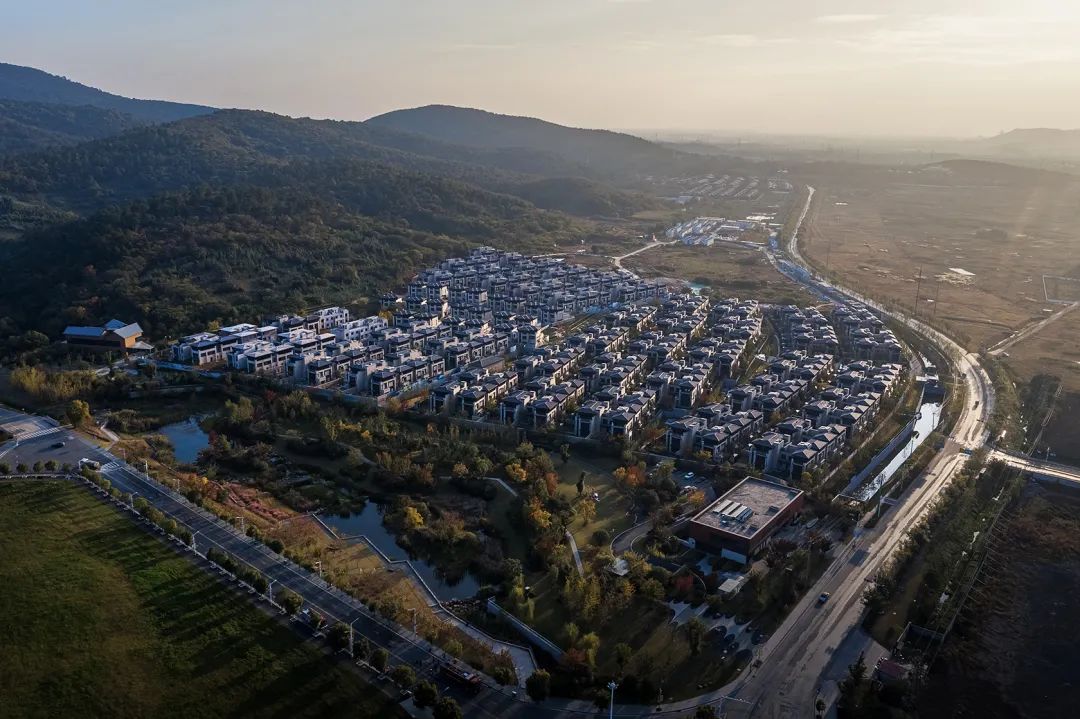 南京仁恒凤凰山居丨中国南京丨上海中房建筑设计有限公司-11