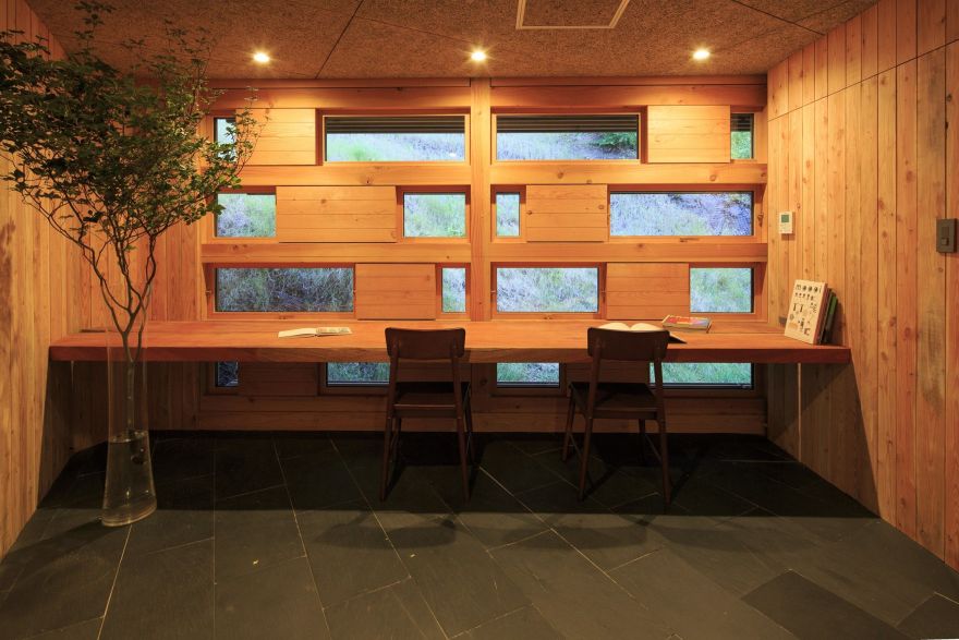 日本依豆 urasu 山间住宅,环保与自然的融合-11