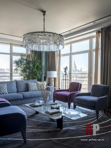 莫斯科西南角带全景窗可看莫斯科大学高楼的彩色公寓室内设计丨俄罗斯莫斯科丨Гончар Ольга,Лобынцева Софья-25