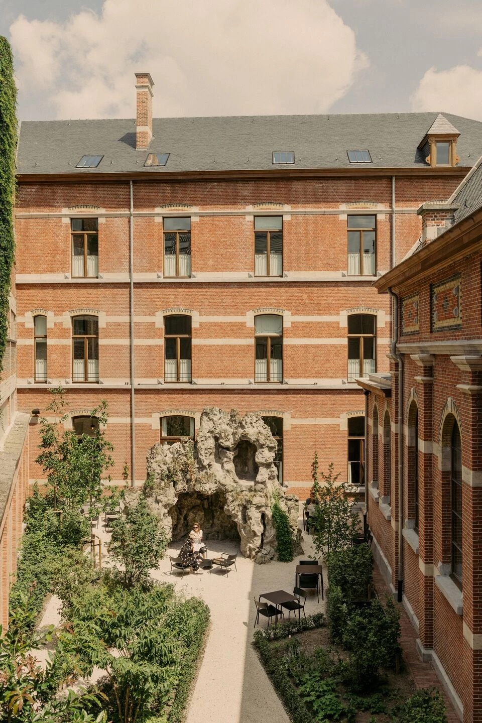 August 酒店 / Vincent Van Duysen-6