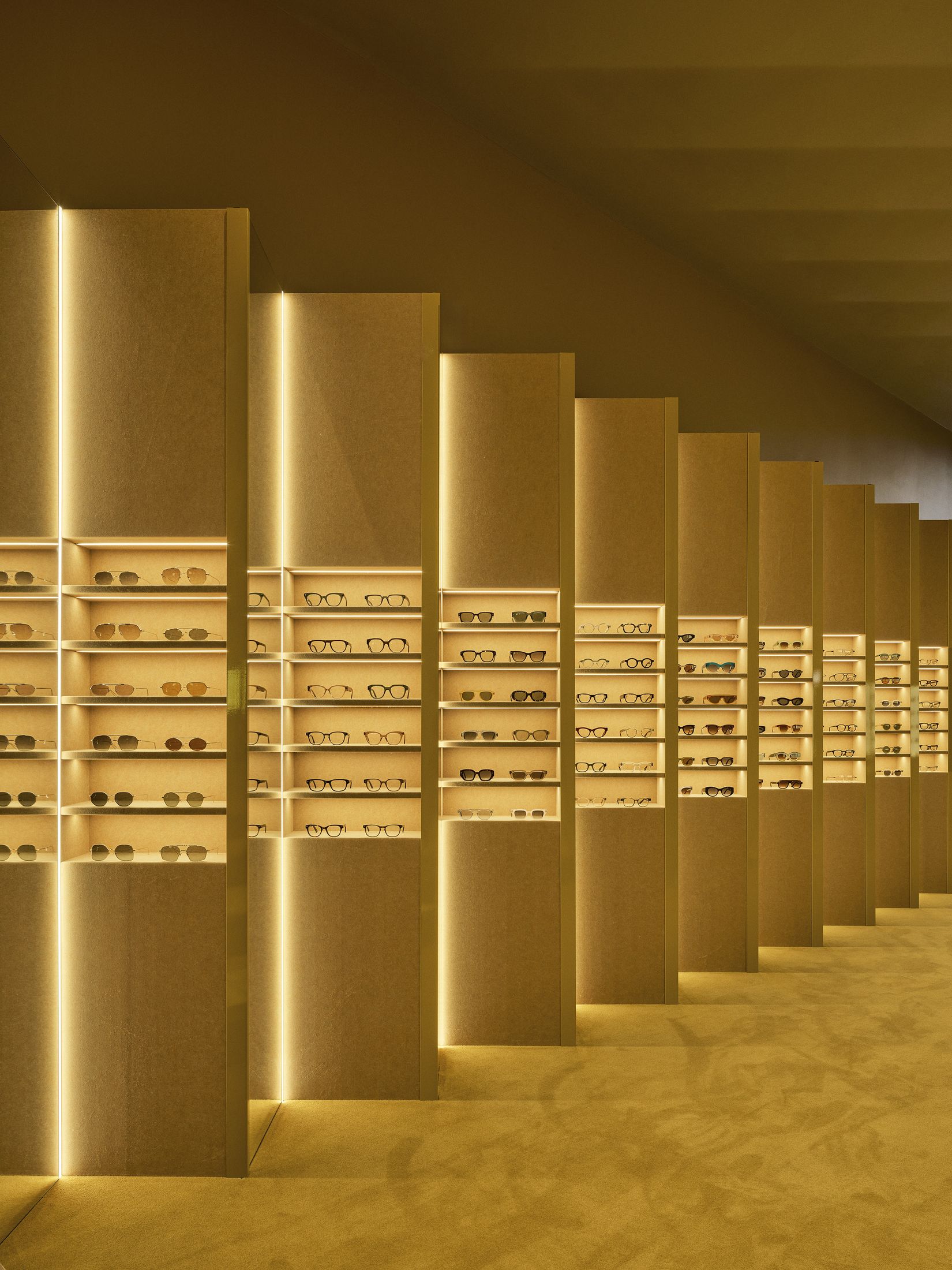 由于Si· Si·没有明确的语境，难以准确判断其含义，无法提供准确的翻译 丨澳大利亚墨尔本丨Kennedy Nolan-1