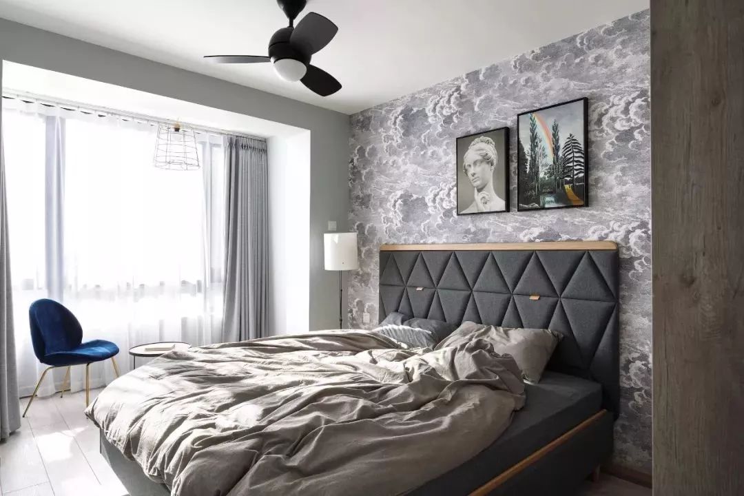 艺术气息的家居设计 | 名画复刻版装饰画与手工玻璃工艺品-30