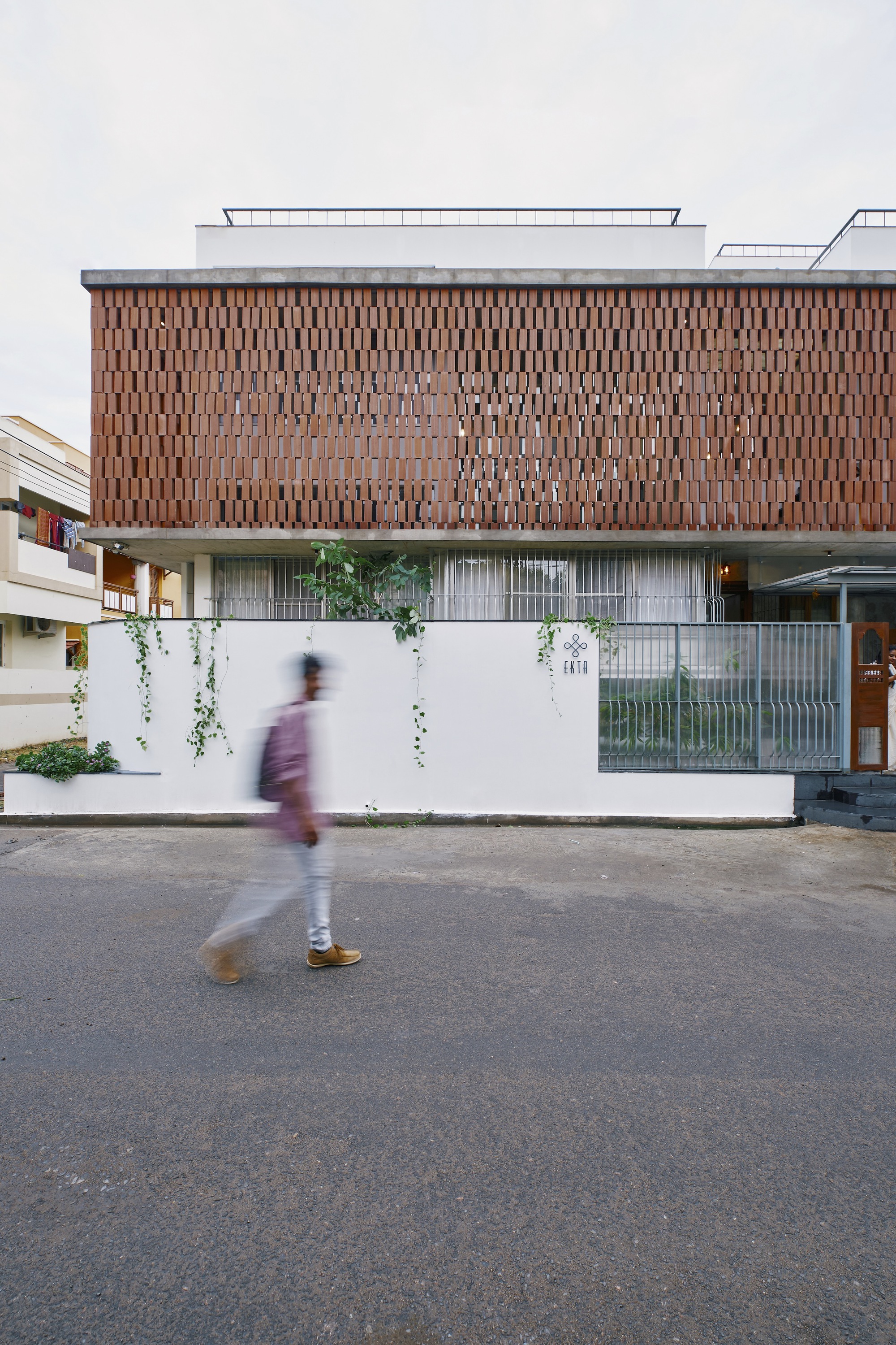 两种现实之屋丨印度本地治里丨STO.M.P-18