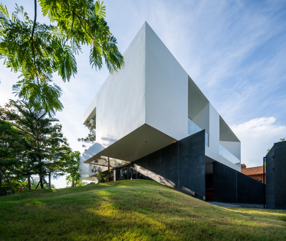 แบบบ้านสไตล์โมเดิร์น ดีไซน์สวยเด่น สำหรับผู้มองหาแบบสร้างบ้าน - บ้านและสวน-26