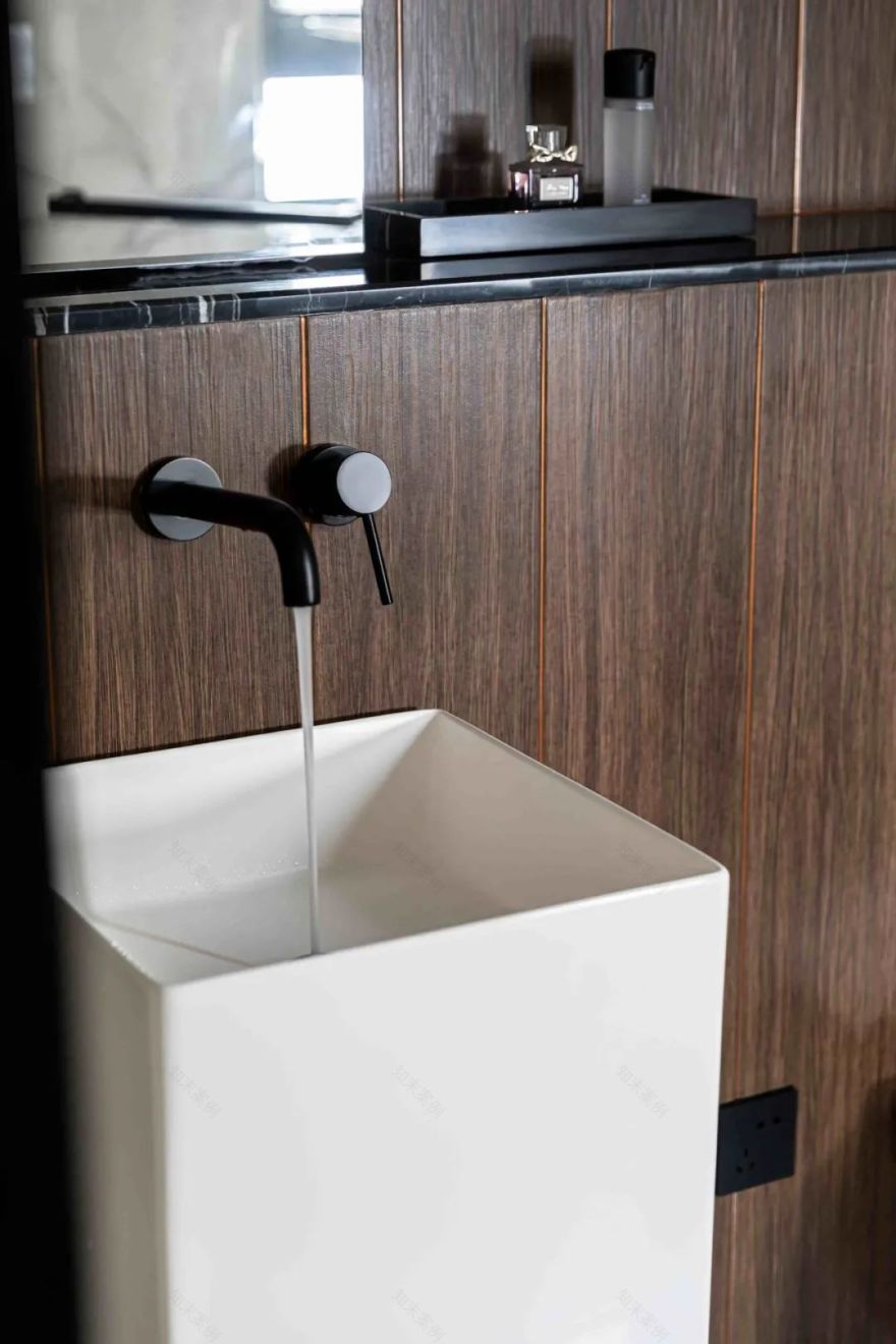 大理石+原木,80后业主的现代风四居室 | 花漾美作-84