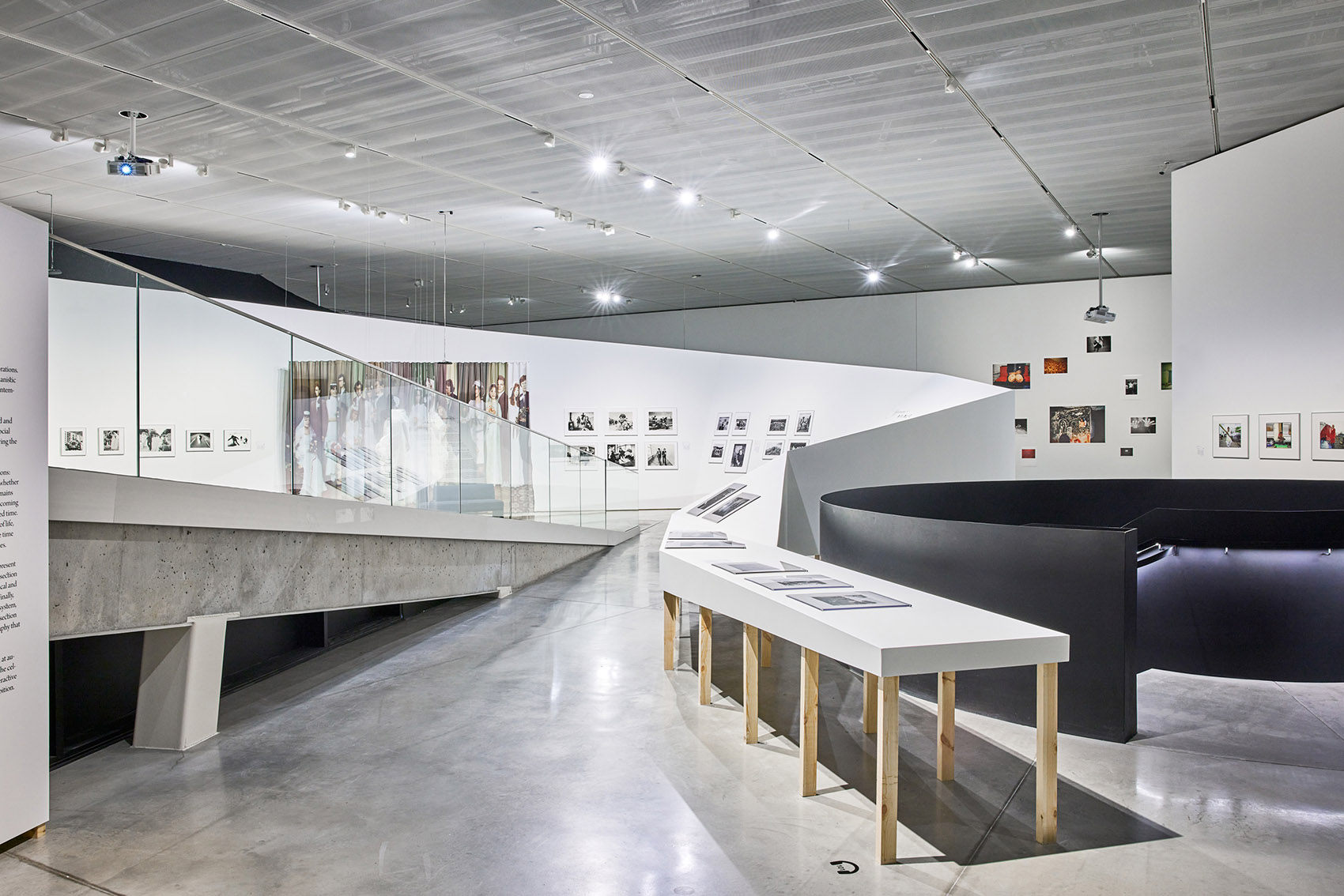 “庆祝变革”,MO博物馆主题展丨立陶宛丨ŠA atelier-11