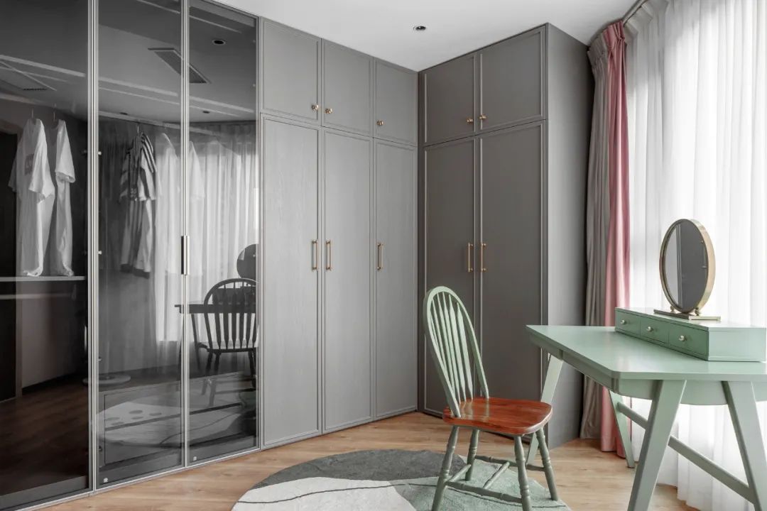 高级灰、牛油果绿、香槟粉，复古与现代并存的浪漫空间 | 宏福樘设计-26