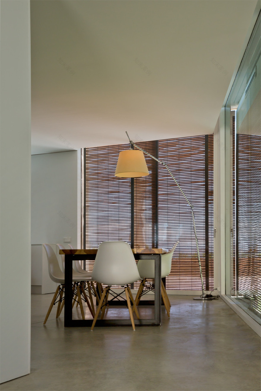 吉姆内斯·甘加公司-20