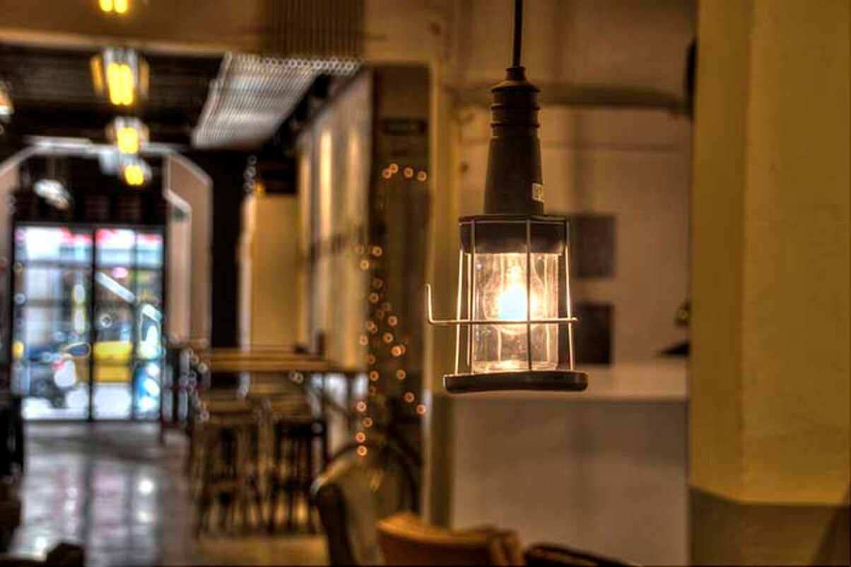 车库啤酒屋——复古工业风的设计魅力-14