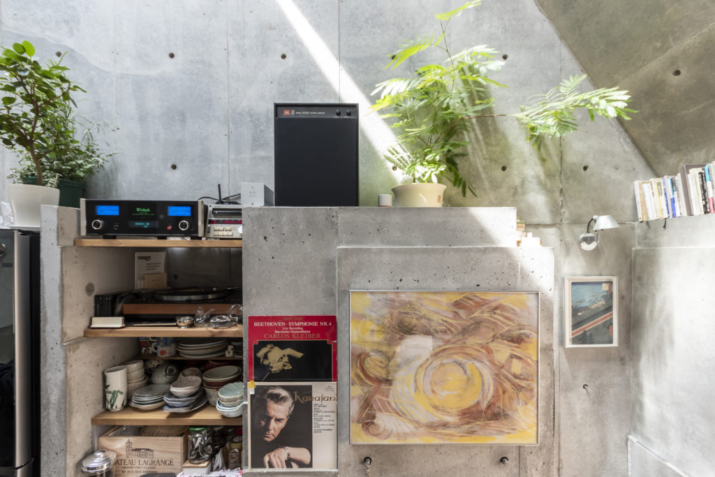 19㎡の家に暮らす極限的にコンパクトな家での豊かで、密度の濃い生活 | Style of Life | 100%LiFE-5