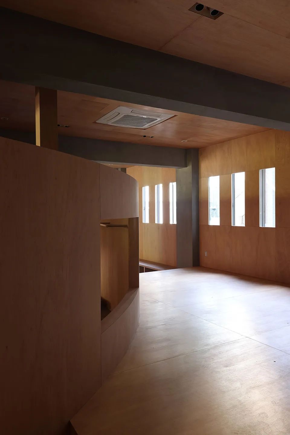 南京美术大厦 · 方庭与曲庭的融合设计丨中国南京丨MOU建筑工社-65