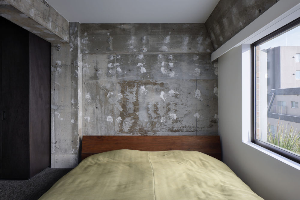 东京顶楼公寓，旧工业风和新现代主义的完美融合-16