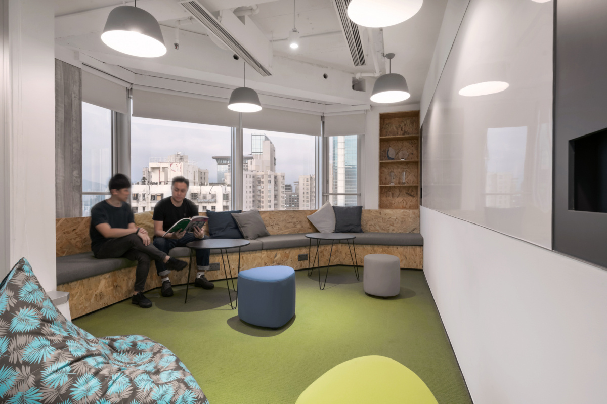 香港 FP Marine 与 Howden 保险经纪公司办公室·打造大型多功能“客厅”-18