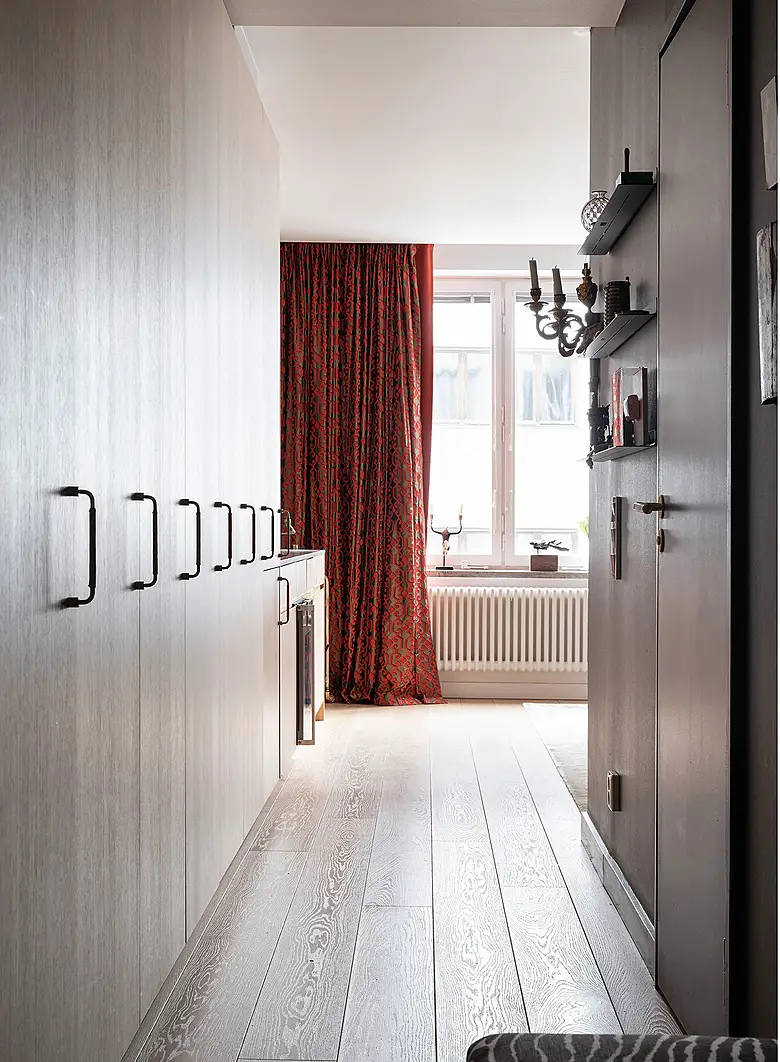 瑞典 53m2 公寓的温暖玻璃墙卧室设计-8