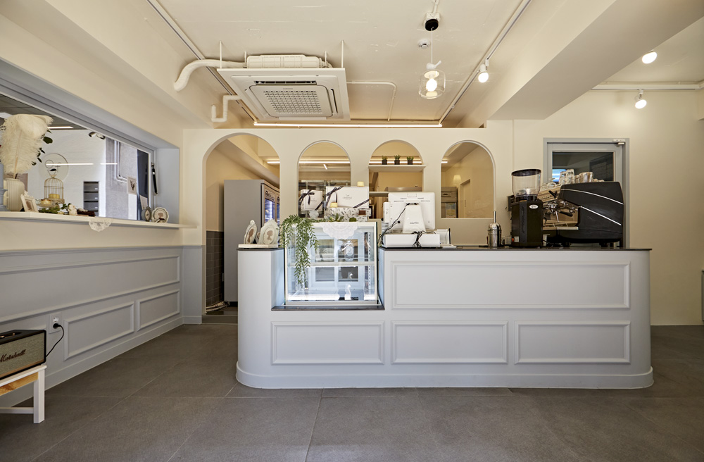 17 平米甜品咖啡厅的精致设计-5