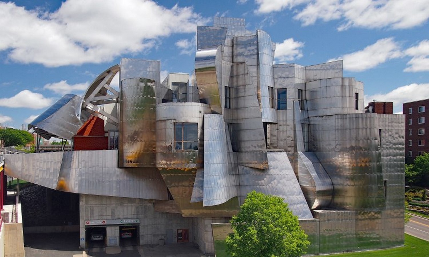 Frank Gehry- 15 Iconic Projects - RTF | Rethinking The Future-38