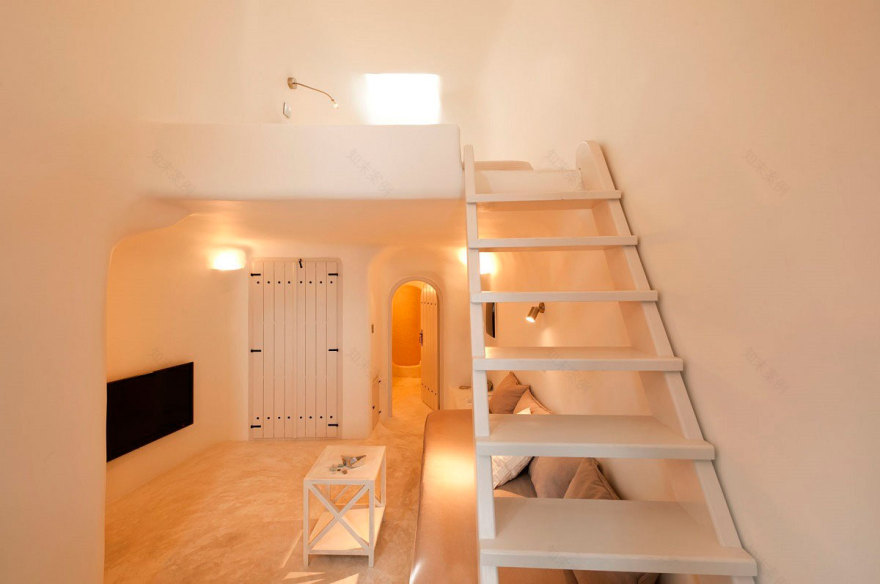 Resort in Santorini with Wonderful and Romantic Views-12