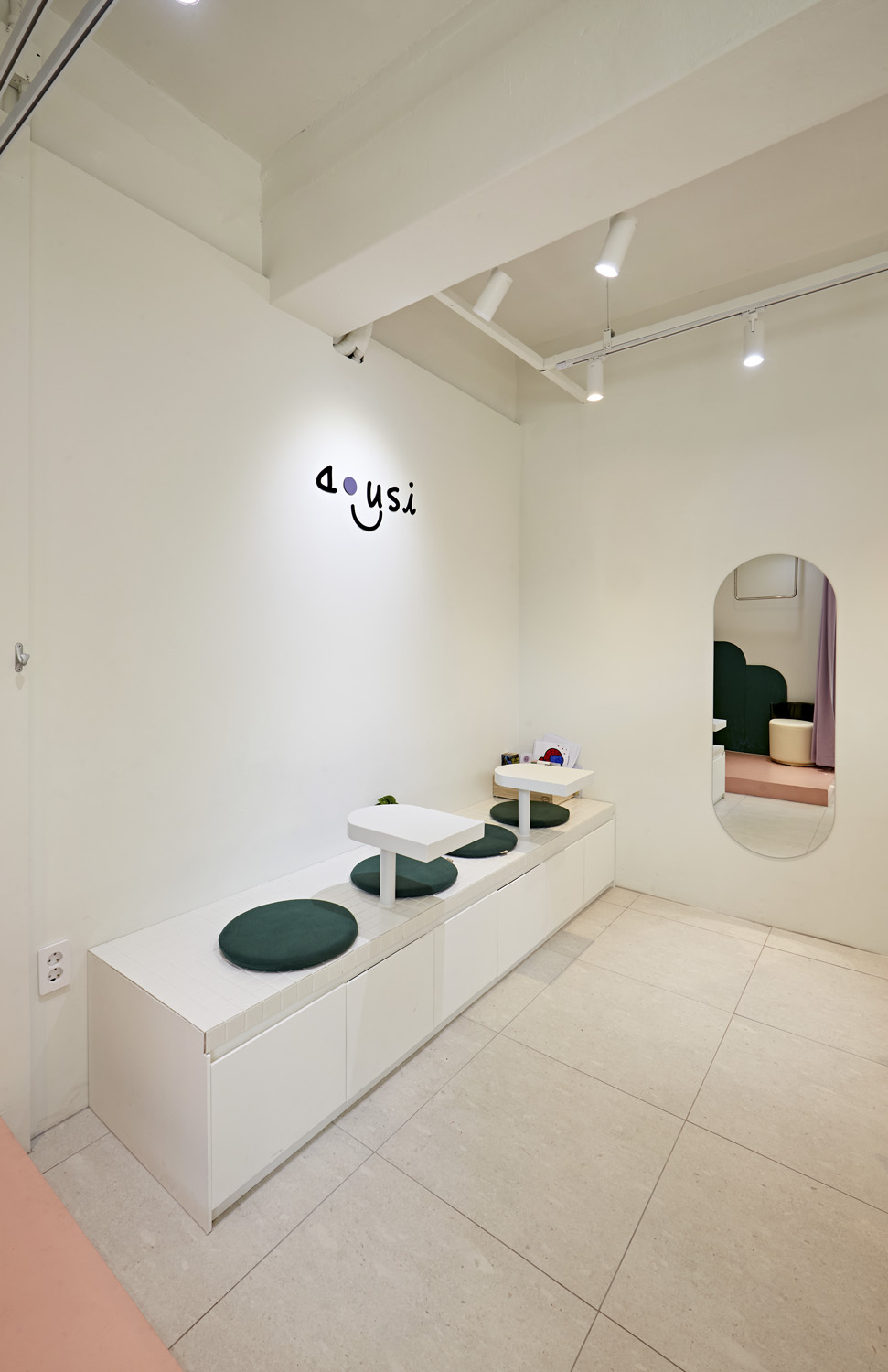 白色极简儿童商场设计，16 坪空间创造无限可能-13