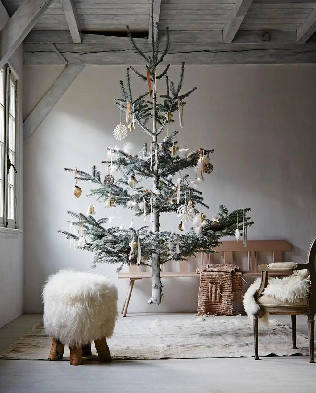 白色圣诞装饰 | 轻盈而梦幻的北欧风格-3