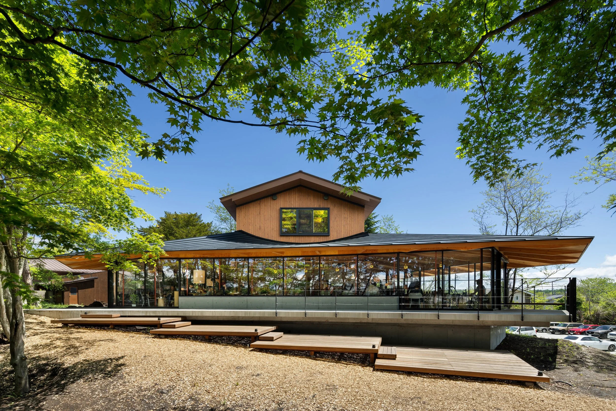 轻井泽公共广场（注：Commongrounds直译为公共场地，这里结合实际情况意译为公共广场，Karuizawa是常见地名轻井泽 ） 丨日本长野丨Klein Dytham architecture-3