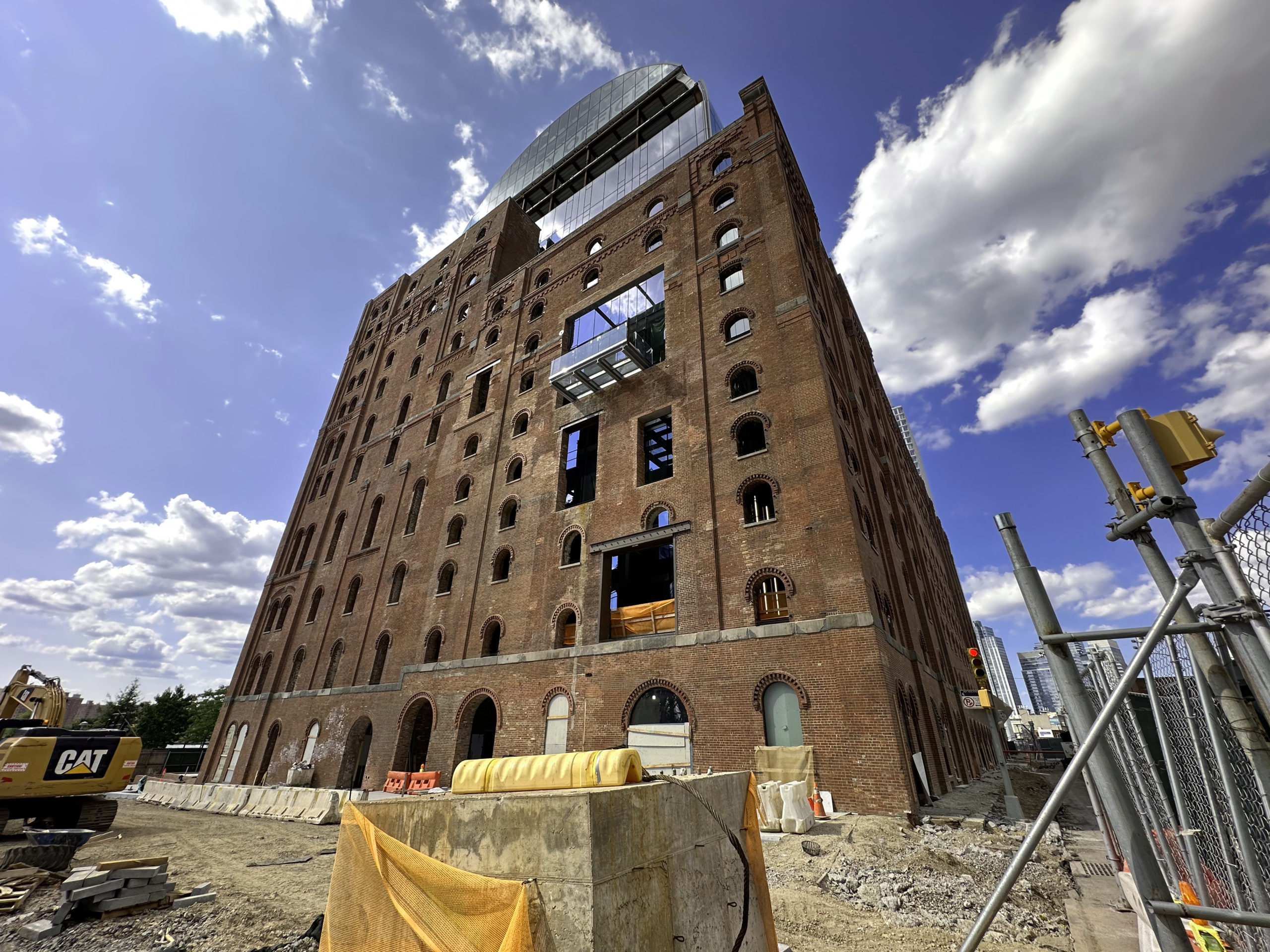 Glass Exterior Facade Progresses Atop The Refinery At 292 Kent Avenue in Williamsburg, Brooklyn - New York YIMBY-7