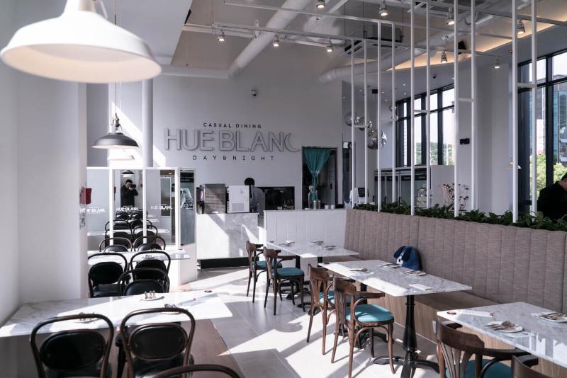 现代黑白风格 40 平餐厅设计-2