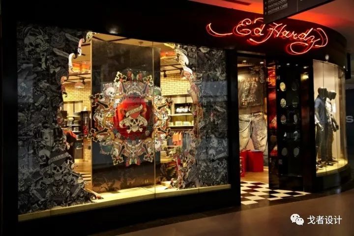 Ed Hardy 潮牌店 | 人体艺术与零售设计的完美融合-17