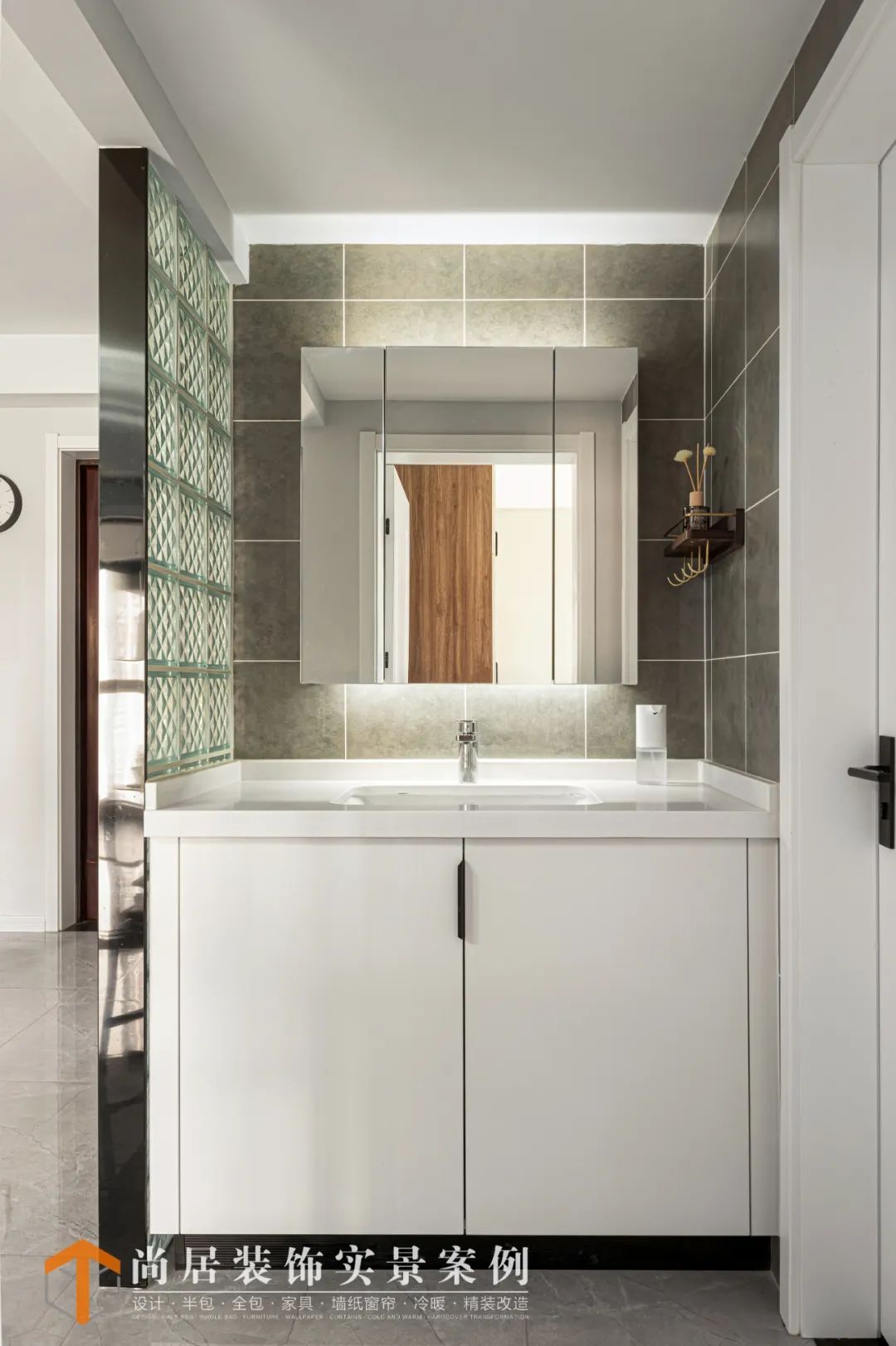 中海国际社区现代风格三室两厅设计丨尚居装饰-48