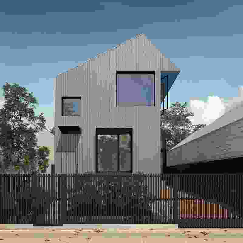 
    
    
      Starling House by Christopher Polly Architect | ArchitectureAu

    
    
  -1