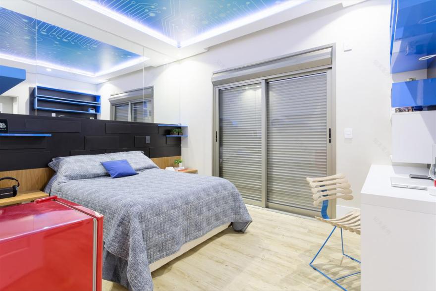 巴西 Mogi das Cruzes 现代住宅 | 木质与玻璃的完美融合-18