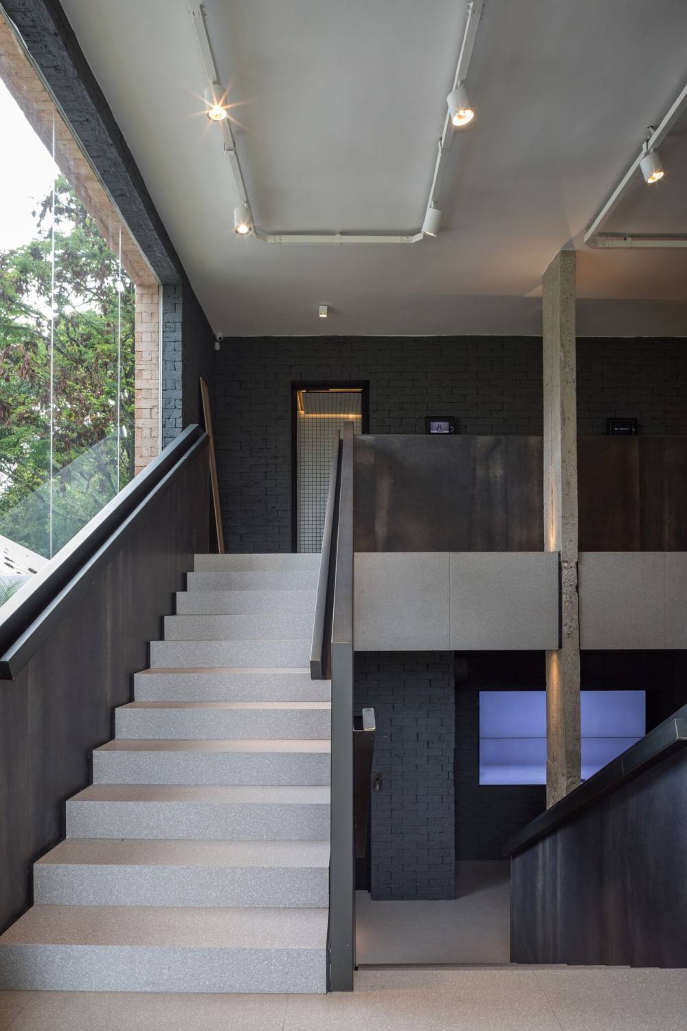 巴西圣保罗杰拉尔湖建材展厅设计-41