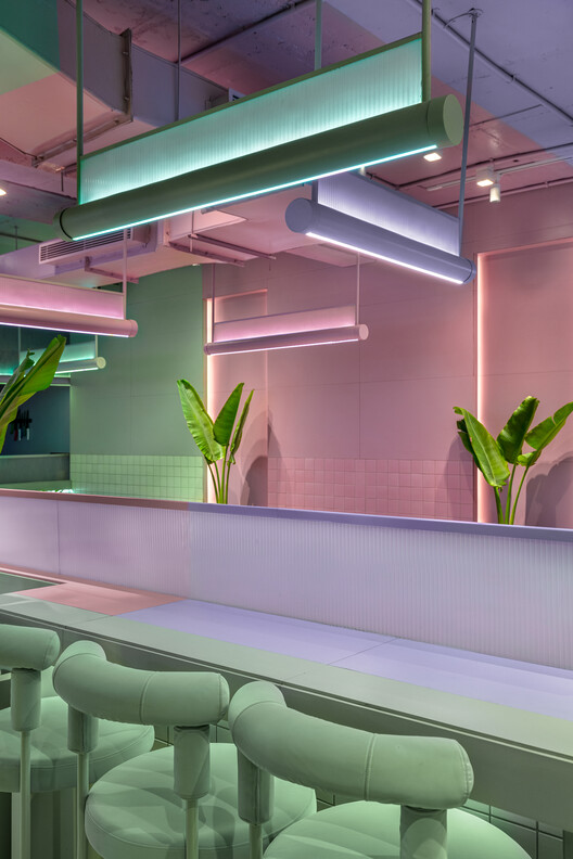 印度 Solan 市 Cosmo Deli & Bistro Bar丨Exubia Studio-18