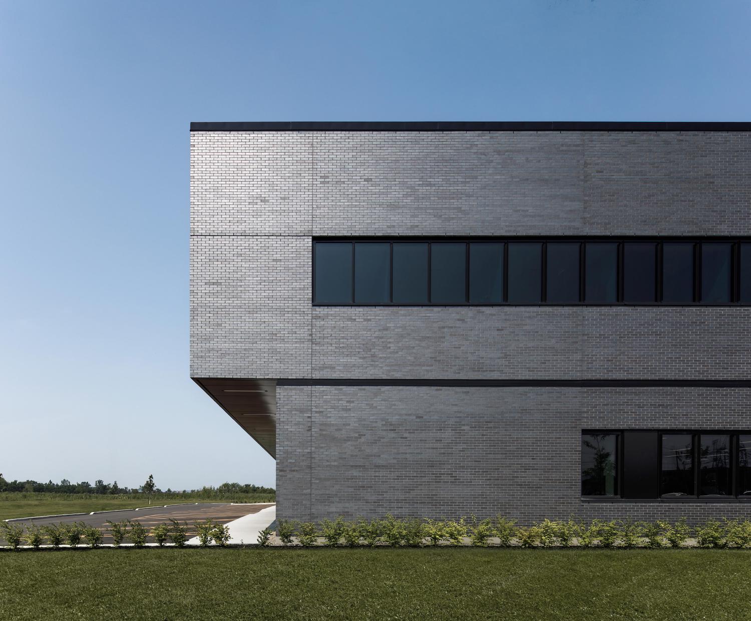 蒙特雷吉中央实验室丨加拿大魁北克丨NFOE | Archi-3
