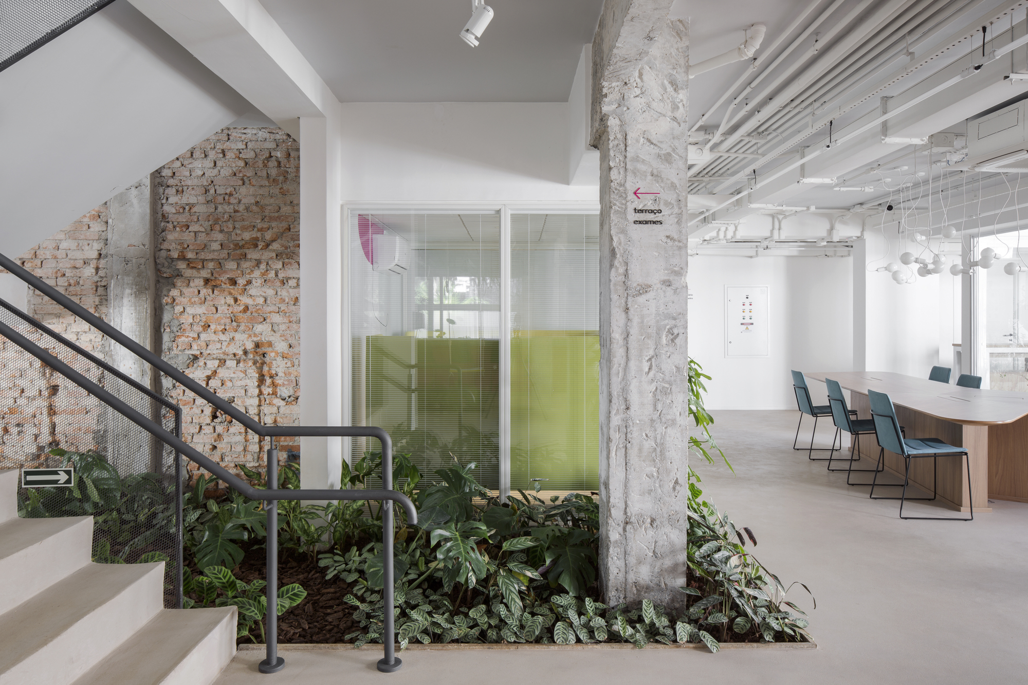 巴西极简主义之爱丽丝诊所丨acr arquitetura,noak studio-31