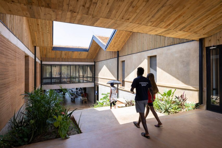 卢旺达生态农业研究所校园建设项目丨美国MASS Design Group建筑工作室-8