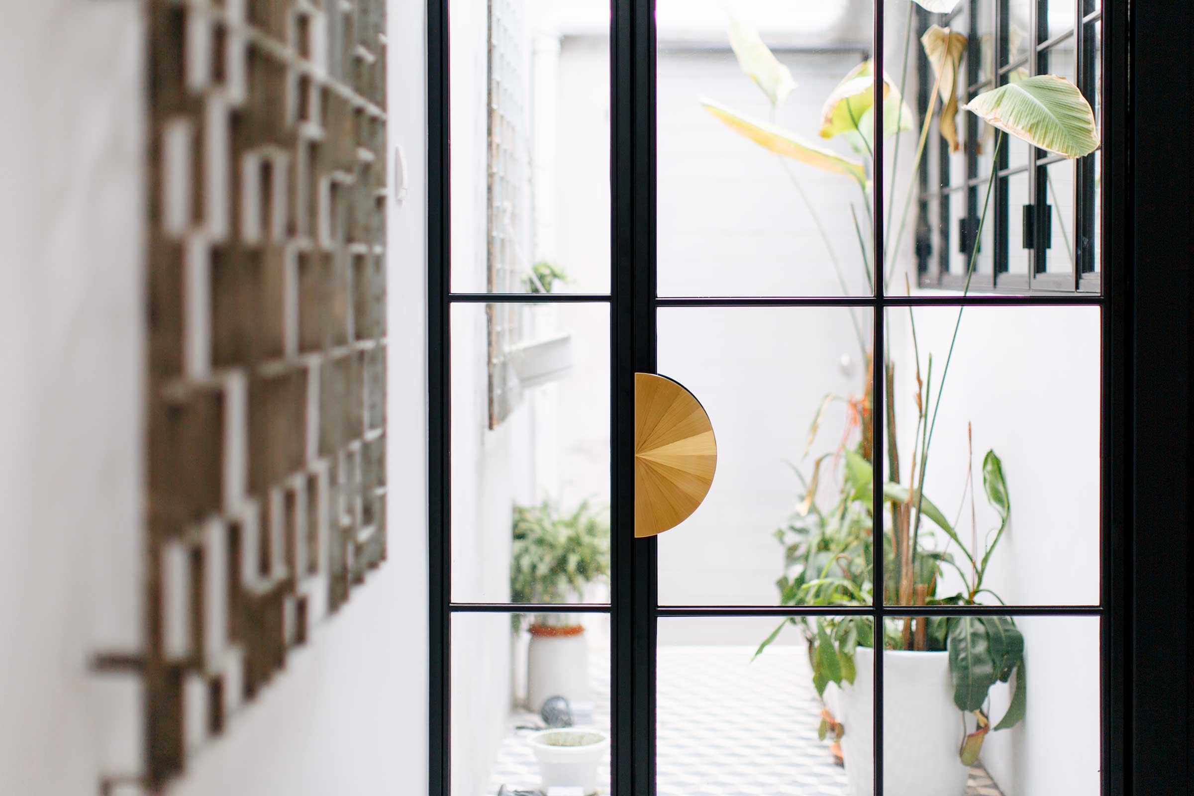 This Home Studio is an Elemental, Sentimental Space — Design Anthology-14