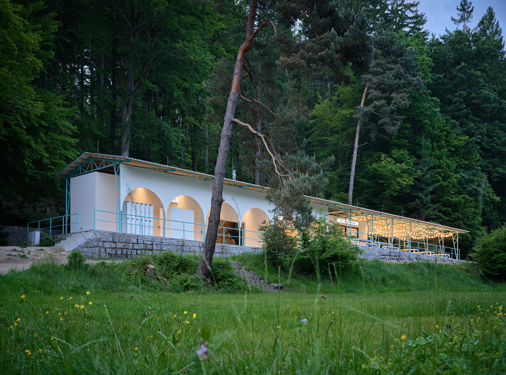 森林泳池,捷克丨Mjölk architekti + Marie Vondráková-83