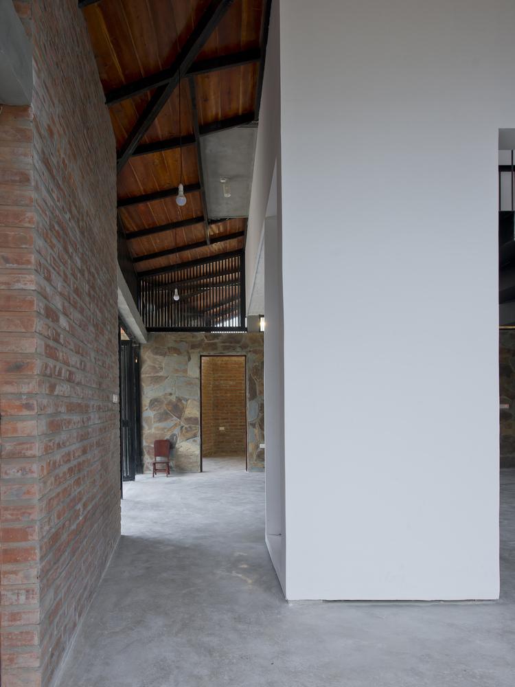 越南河内褶皱屋顶住宅丨TOOB STUDIO · Office Profile-27