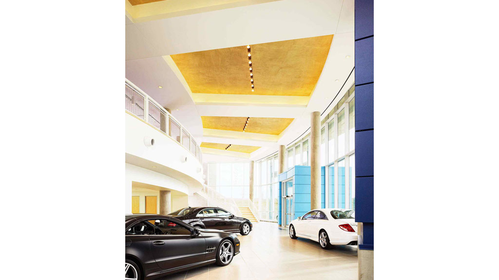 芝加哥 Fletcher Jones 奔驰旗舰店——绿色环保的汽车展示空间-5